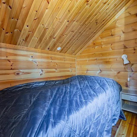 Alpine Retreat With Sauna Near Lifts *